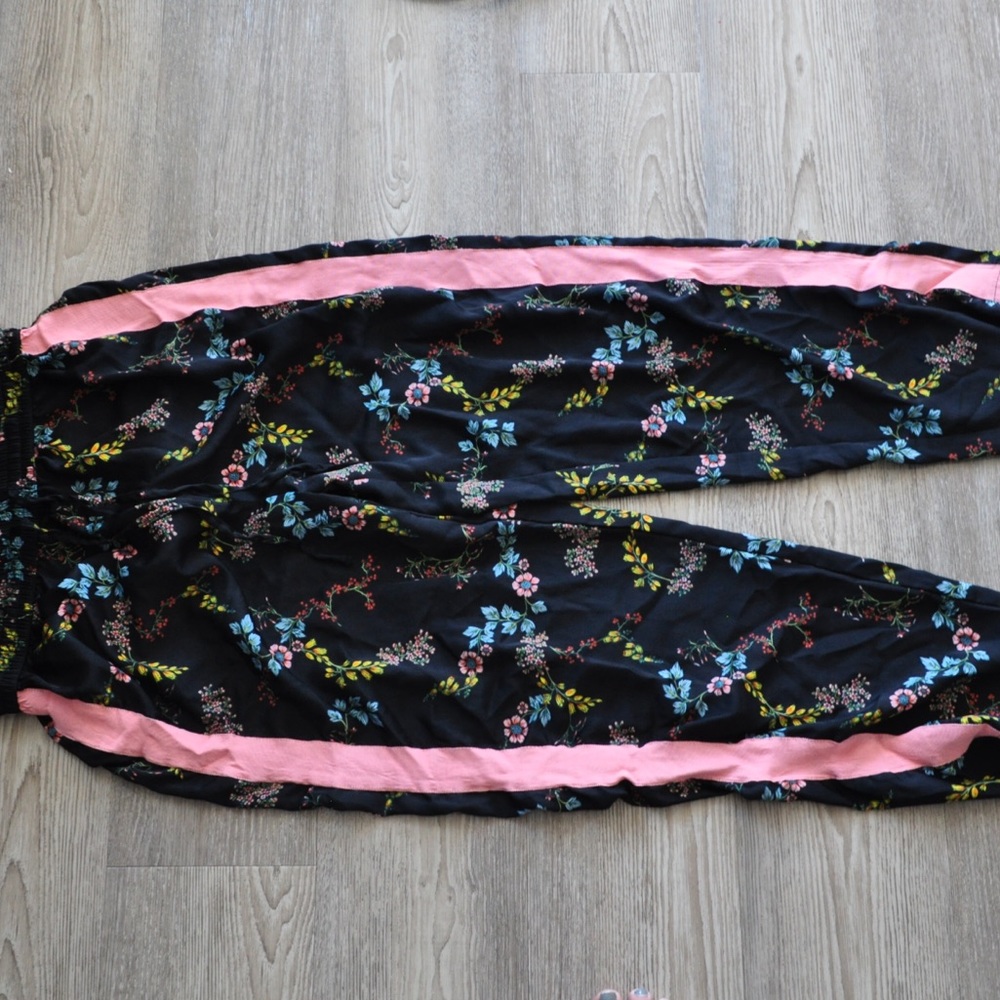 2fer - Floral Pants & Top